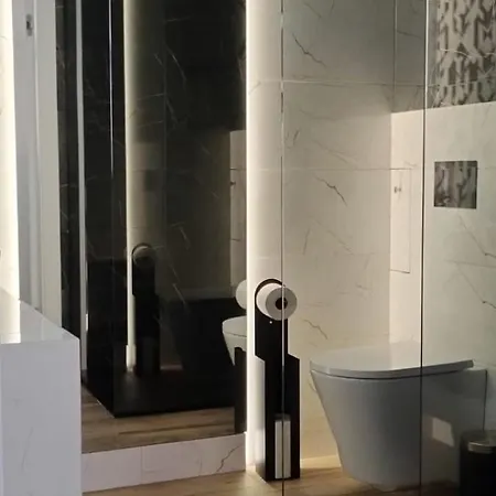 Apartment Warowna Centrum *