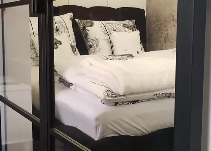 Warowna Centrum דירה